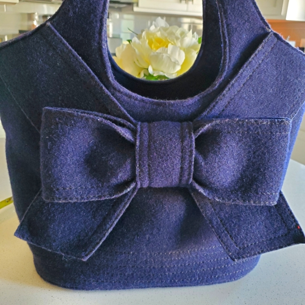 Gorgeous kate spade navy flannel bag